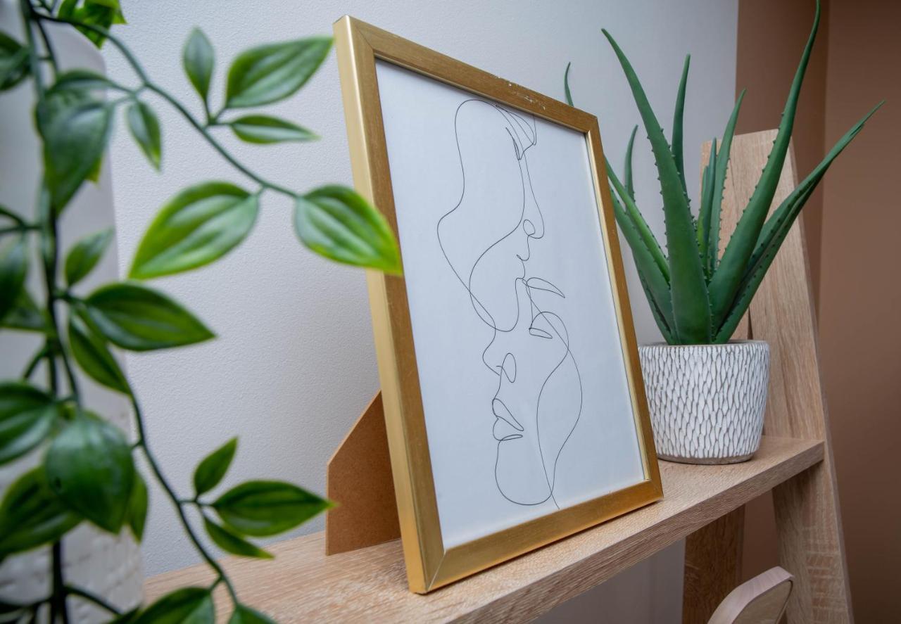 Apartament Nest Easy - Derngate Basement Northampton Zewnętrze zdjęcie